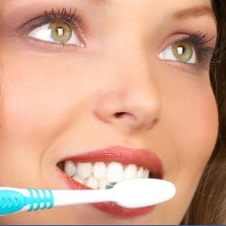 – Gesunde Zähne ein Leben lang – Wir möchten Ihnen helfen, die Gesundheit des Kausystems dauerhaft zu erhalten. Die Vorsorge gegen Erkrankungen der Zähne und des Zahnfleisches ist daher ein elementarer Bestandteil unseres Behandlungskonzeptes. Frühzeitige Prophylaxe bei Kindern lässt Zahnerkrankungen erst gar nicht entstehen. Von den ersten Mundhygienemaßnahmen im Säuglingsalter an bleibt eine gezielte Vorbeugung lebenslang wichtig für Ihre Zahngesundheit. Heute wissen wir, dass auch ältere Menschen durch regelmäßige Prophylaxe ihre Zähne bis ins hohe Alter gesund erhalten können.
